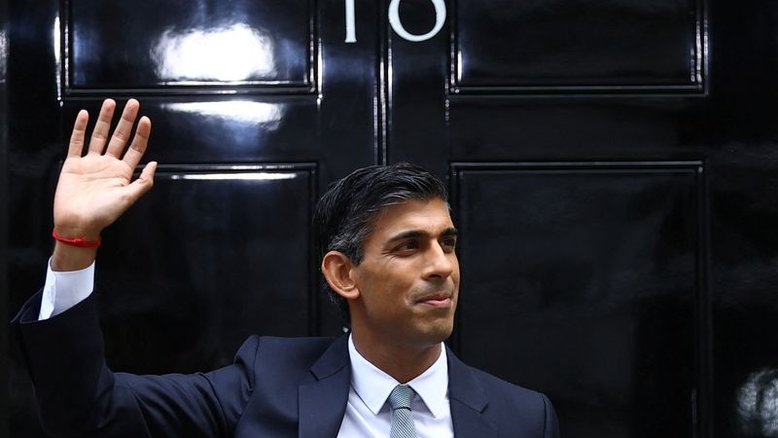 Rishi Sunak diz que resolverá problemas e enfrentará crise econômica como premiê britânico