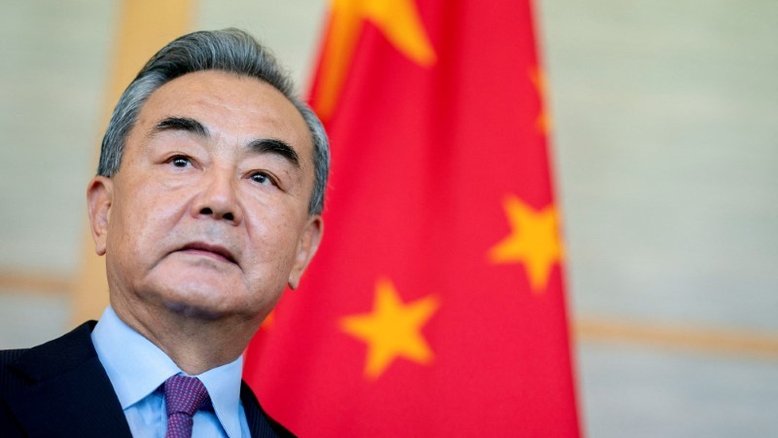 China está disposta a aprofundar relação com Rússia, diz chanceler