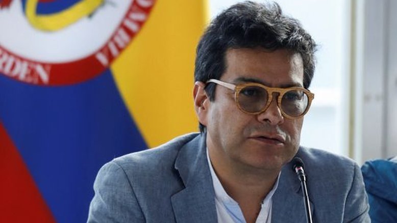 Governo colombiano pede que grupo rebelde suspenda planos para paralisação armada