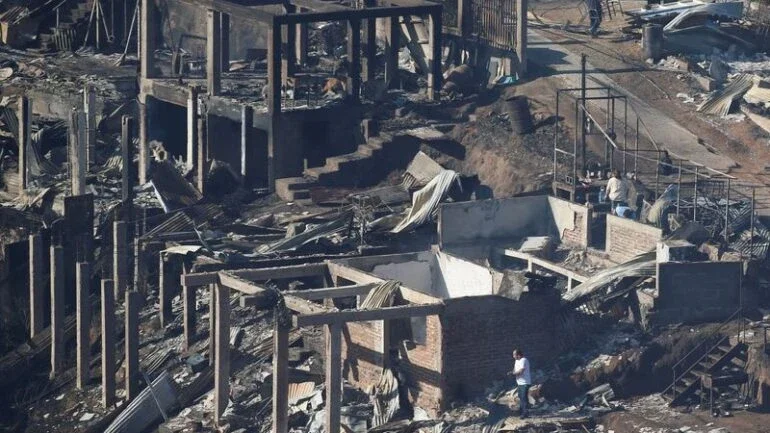 Incêndio destrói casas e deixa 2 mortos na cidade turística chilena de Viña del Mar
