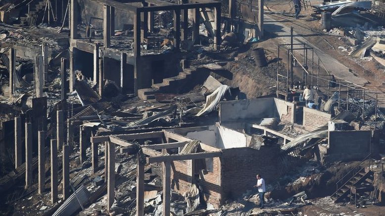 Incêndio destrói casas e deixa 2 mortos na cidade turística chilena de Viña del Mar