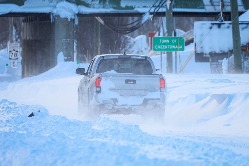 Número de mortos em região de Nova York chega a 25 na pior nevasca em décadas