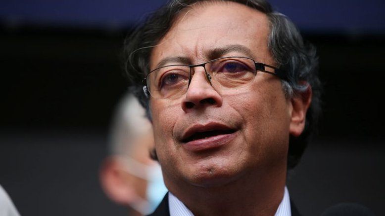 Candidato da esquerda Petro conquista vitória nas primárias da Colômbia