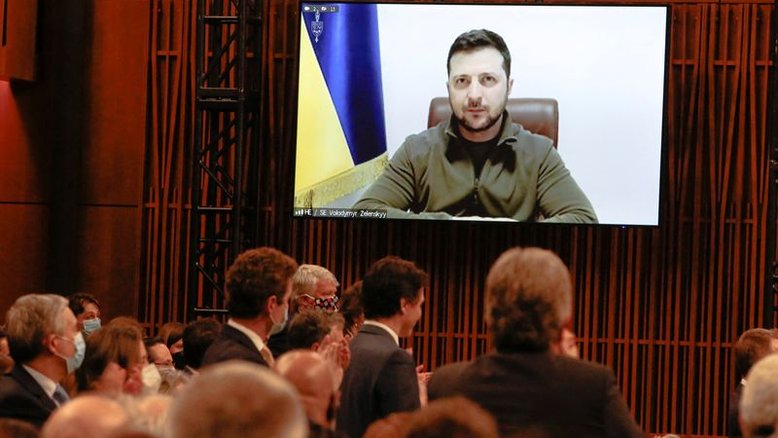 Quase 100 crianças morreram na guerra desde invasão russa, diz presidente da Ucrânia