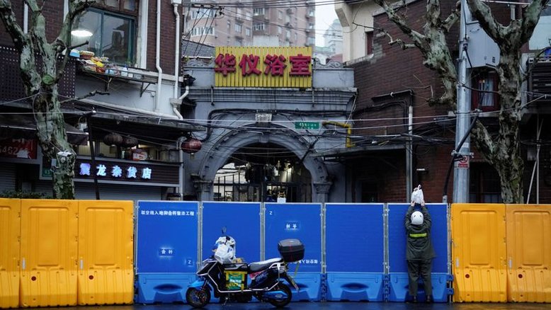 Casos de Covid caem na China; governo inspeciona Xangai e outros surtos