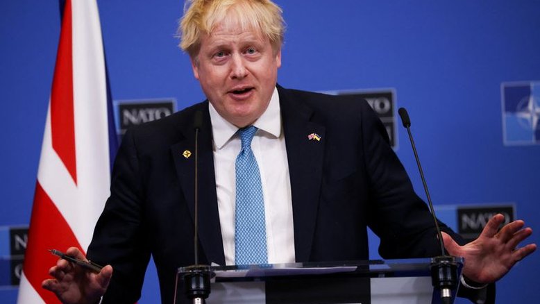 Boris Johnson é contra a participação de homens biológicos em modalidades femininas