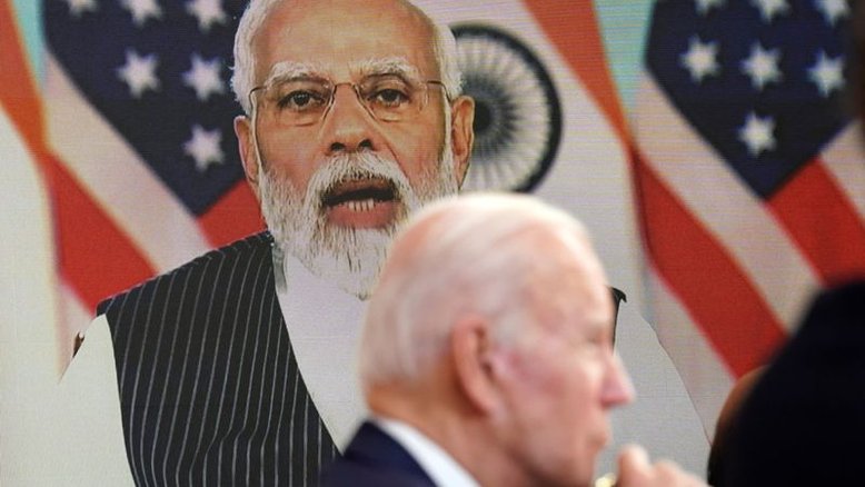 Biden diz a Modi que comprar mais petróleo russo não é do interesse da Índia