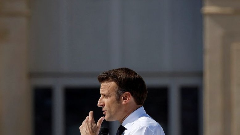 Macron diz que diálogo com Putin parou após descoberta de assassinatos em massa na Ucrânia
