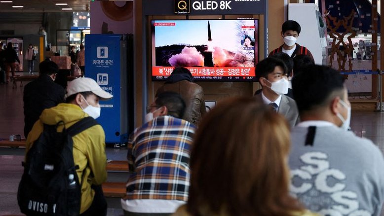 Coreia do Norte se gaba de "poder invencível" que mundo não pode ignorar em véspera de feriado militar