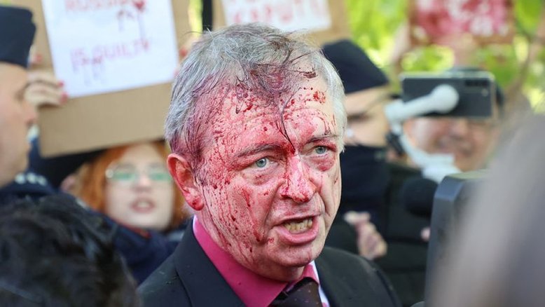 Rússia exige pedido de desculpas formal da Polônia por protestos contra guerra em Varsóvia