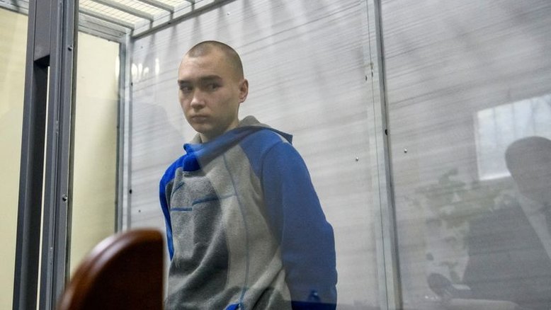 Soldado russo pede perdão em julgamento por crimes de guerra na Ucrânia