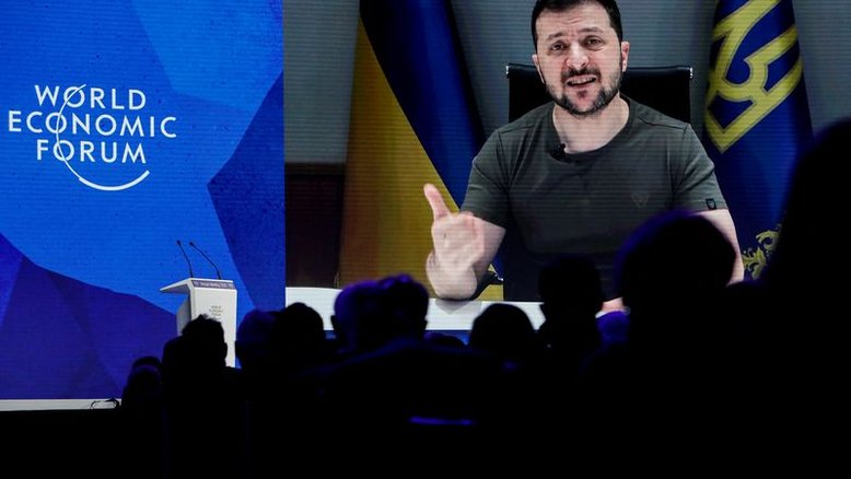 Presidente da Ucrânia diz a Davos que mundo enfrenta ponto de virada
