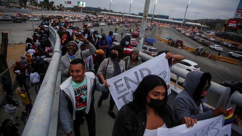 Imigrantes no México se desesperam com prorrogação de limite de asilo nos EUA