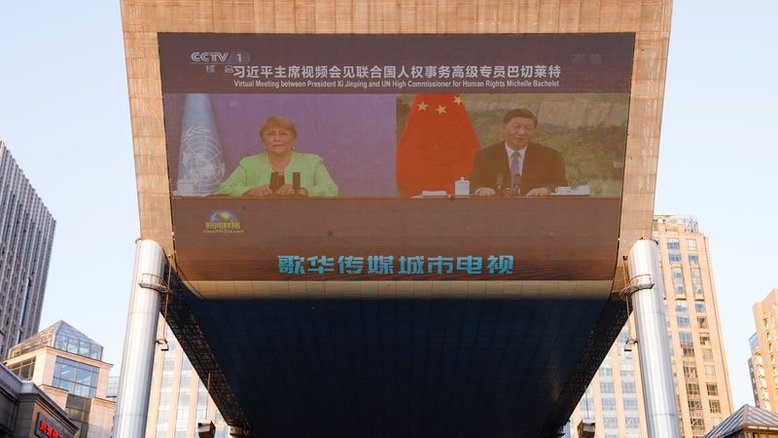 Comissária de Direitos Humanos da ONU conversa com presidente chinês em meio a críticas por viagem à China