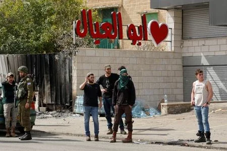 Motorista israelo-americano é morto na Cisjordânia após colonos atacarem palestinos