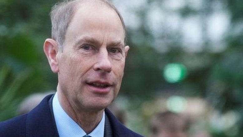 Rei Charles entrega título de duque de Edimburgo ao príncipe Edward