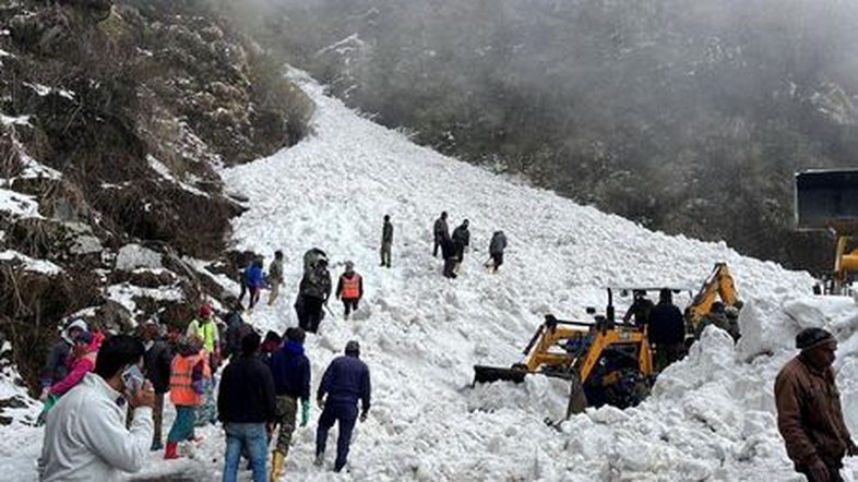 Avalanche na Índia mata 7 perto de passagem do Himalaia para o Tibete