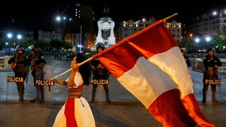 Congresso do Peru vota contra julgamento de impeachment de presidente
