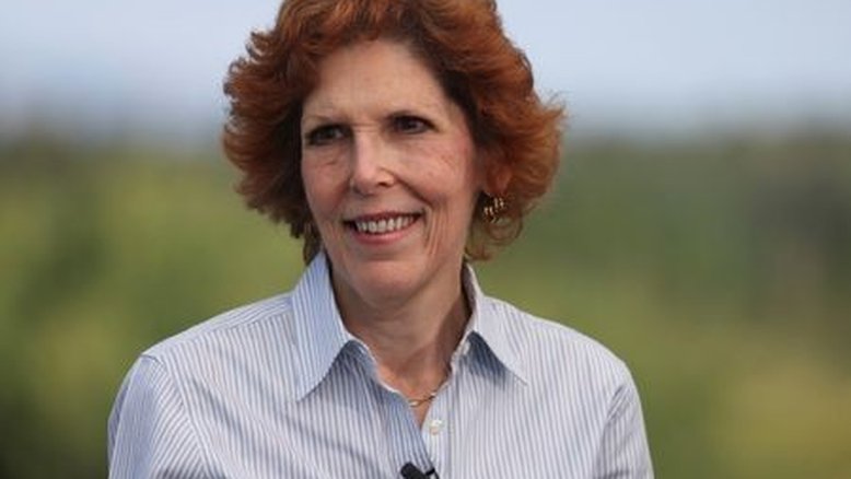 Mester, do Fed, vê mais aumentos de juros à frente
