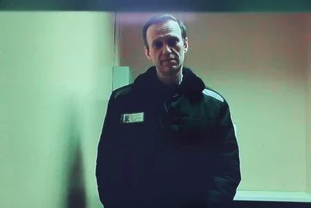Navalny diz que pode pegar mais 30 anos de prisão na Rússia por terrorismo