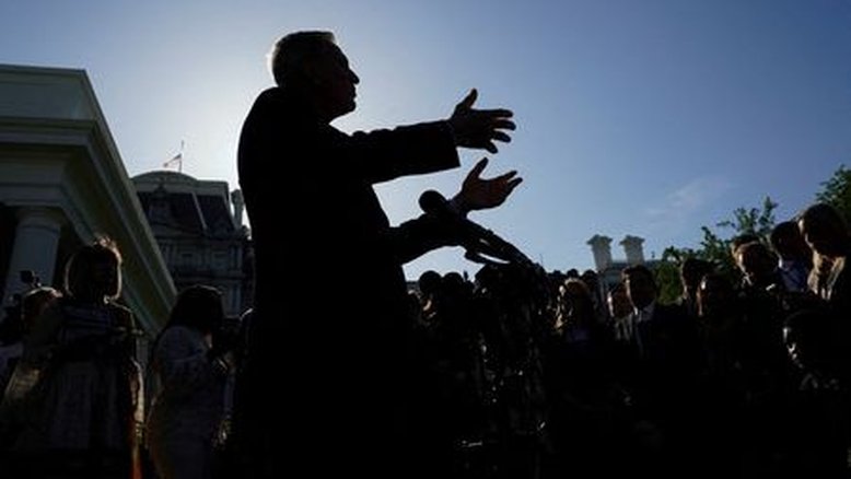Biden considera testar constitucionalidade do limite da dívida
