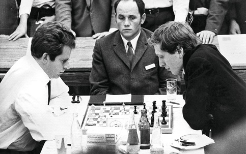Boleiros de Humanas fala sobre xadrez na época da Guerra Fria