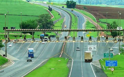 Usuários de transporte de carga reclamam de proposta que aumenta pedágio Usuários de transporte de carga reclamam de proposta que aumenta pedágio