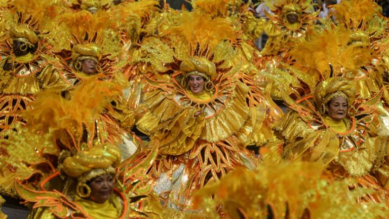 Mocidade Alegre comemorou seus 50 anos de vida durante desfile na primeira noite do Carnaval de São Paulo 2017 (Foto: Fotos Públicas)