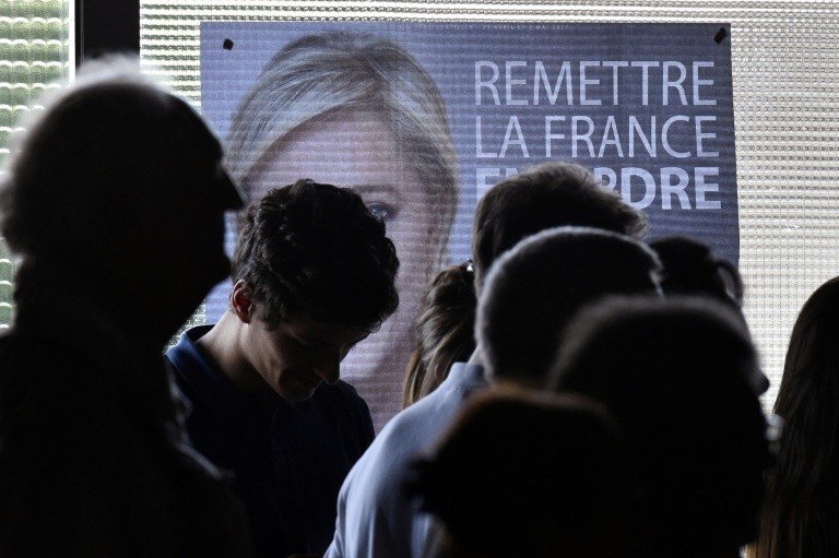 Investidores mantêm prudência antes da eleição na França Investidores mantêm prudência antes da eleição na França