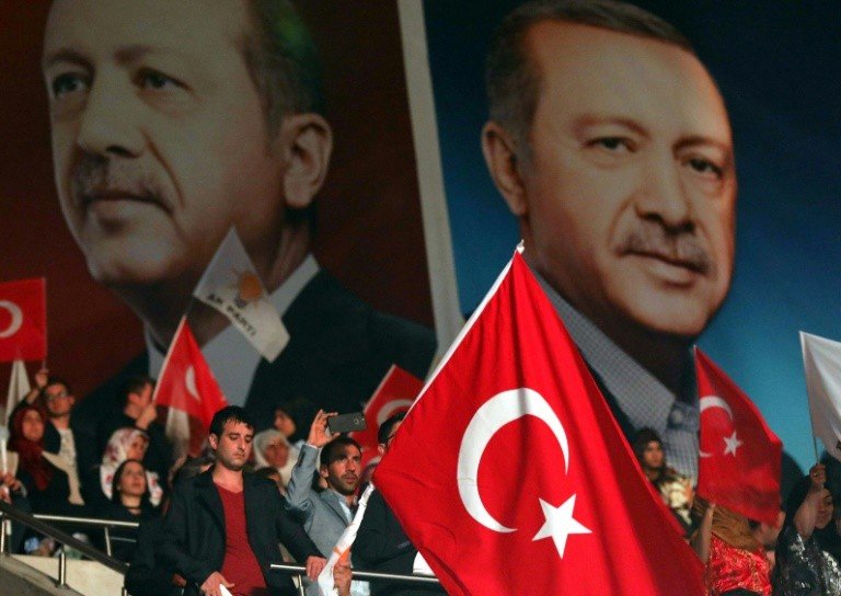 EUA ‘profundamente preocupado’ com prisão de diretor da Anistia na Turquia EUA ‘profundamente preocupado’ com prisão de diretor da Anistia na Turquia