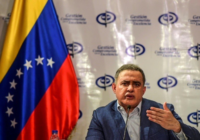Procurador venezuelano investiga manifestantes por ‘corte de árvores’ Procurador venezuelano investiga manifestantes por ‘corte de árvores’