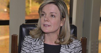 “Para prender o Lula, vai ter que matar muita gente”, diz Gleisi Hoffmann “Para prender o Lula, vai ter que matar muita gente”, diz Gleisi Hoffmann