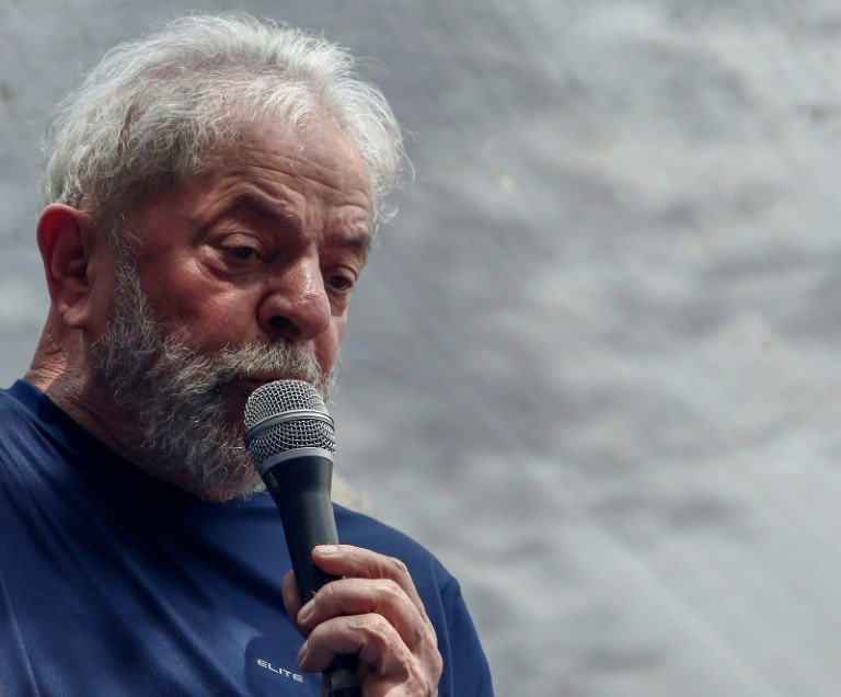 Desembargador Favreto grita com delegado para soltar Lula, diz site Desembargador Favreto grita com delegado para soltar Lula, diz site