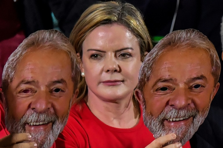 Tribunal nega mandado de segurança de Gleisi para ser advogada de Lula