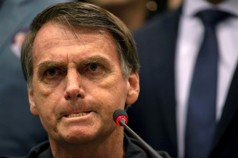 ‘Combate aos bandidos vermelhos’ vai se dar no curso da Lava Jato, diz Bolsonaro ‘Combate aos bandidos vermelhos’ vai se dar no curso da Lava Jato, diz Bolsonaro
