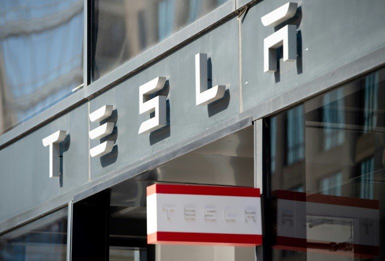 Tesla passa Toyota e se torna montadora mais valiosa Tesla passa Toyota e se torna montadora mais valiosa