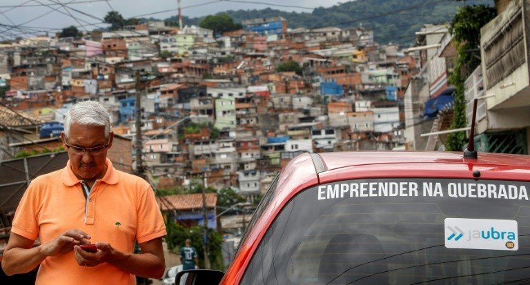 Se o Uber não chega, vá de JaUbra: a alternativa de transporte na periferia de SP Se o Uber não chega, vá de JaUbra: a alternativa de transporte na periferia de SP