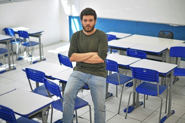 Mesmo com aumento, salários de militares e professores continuam baixos, diz Ipea Mesmo com aumento, salários de militares e professores continuam baixos, diz Ipea