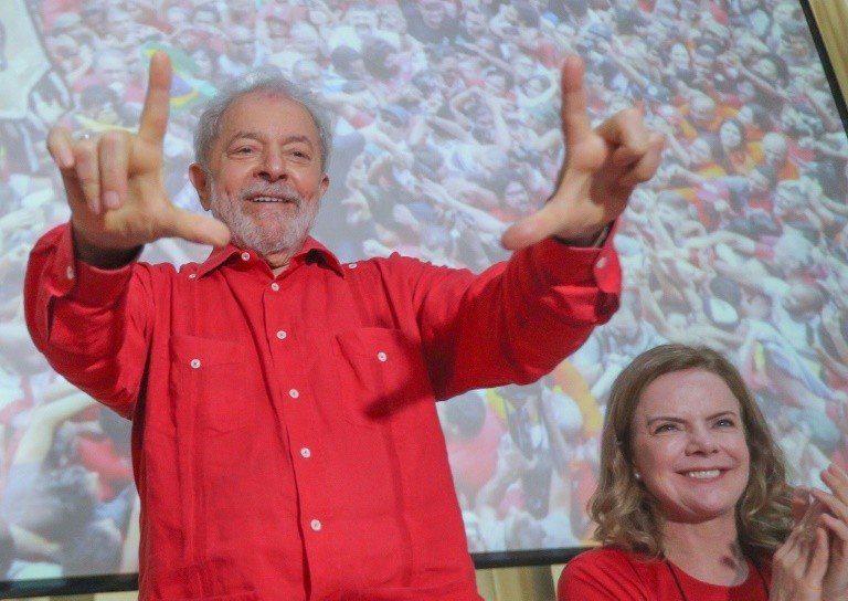 Lula recorre ao Supremo contra condenação do TRF-4 no caso do sítio Lula recorre ao Supremo contra condenação do TRF-4 no caso do sítio