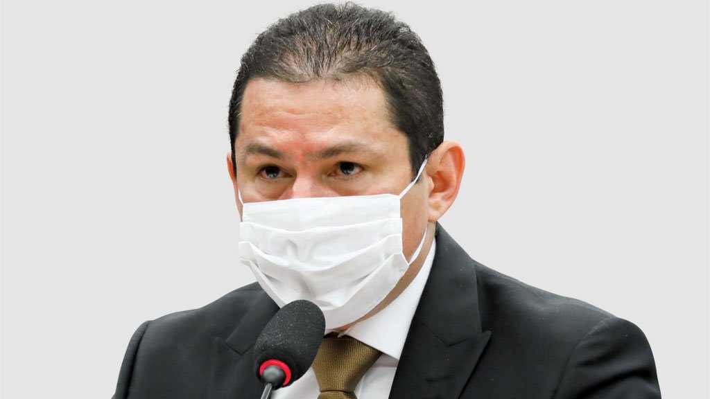 Covid-19 avança pelo interior do Amazonas, que já supera capital, diz deputado Covid-19 avança pelo interior do Amazonas, que já supera capital, diz deputado