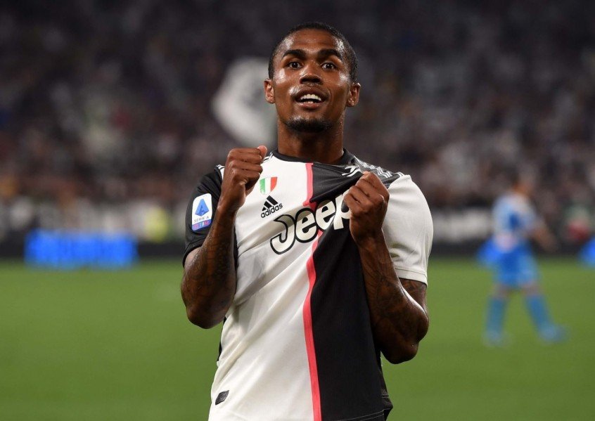 Douglas Costa rejeita proposta do Wolverhampton Douglas Costa rejeita proposta do Wolverhampton