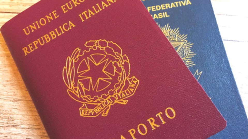 Itália desmonta esquema de fraude em cidadania para brasileiros