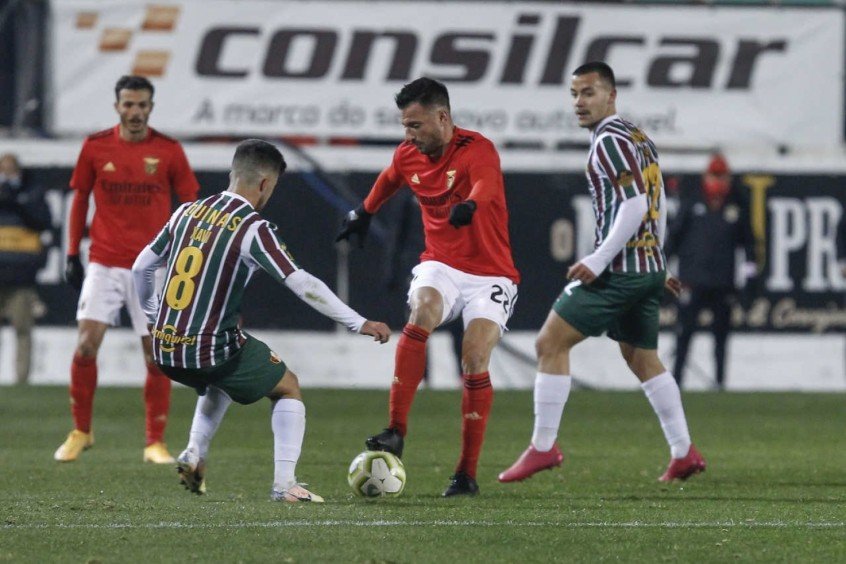Benfica vence time da terceira divisão e avança na Taça de Portugal Benfica vence time da terceira divisão e avança na Taça de Portugal