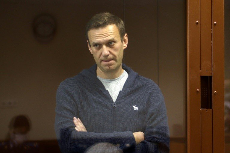 Opositor do governo russo, Navalny alega que foi ameaçado de ir para um calabouço Opositor do governo russo, Navalny alega que foi ameaçado de ir para um calabouço
