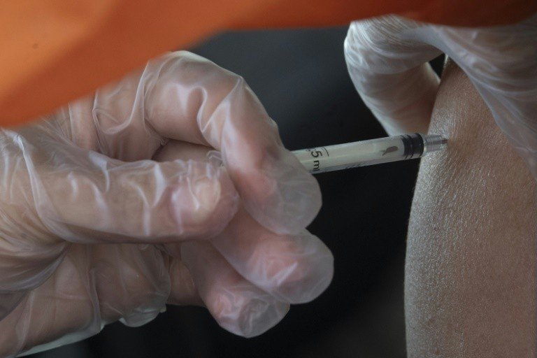 CoronaVac reduz mortalidade de covid-19 em 97% contra 80% para a Pfizer, aponta estudo CoronaVac reduz mortalidade de covid-19 em 97% contra 80% para a Pfizer, aponta estudo