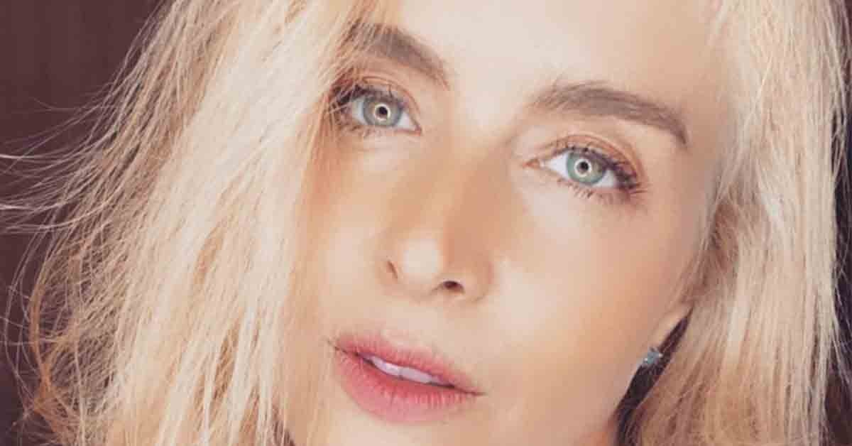 Angélica ganha elogios ao postar selfie Angélica ganha elogios ao postar selfie