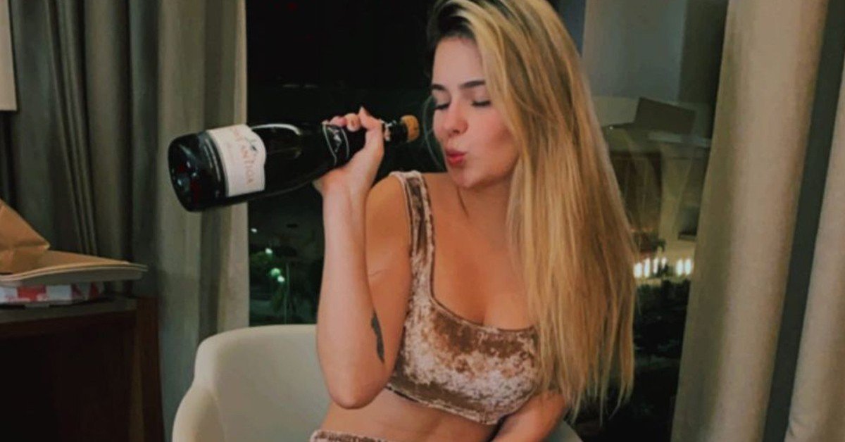 Viih Tube não sai de quarto de hotel com medo de ameaças Viih Tube não sai de quarto de hotel com medo de ameaças