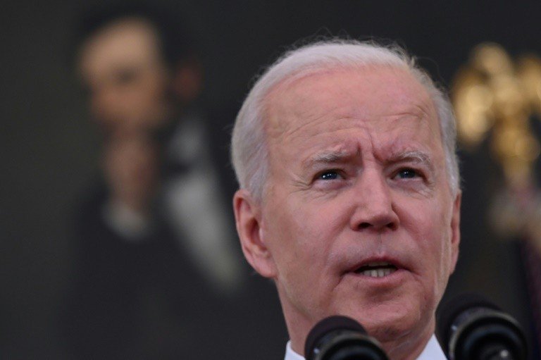 Biden sobe o tom contra as armas de fogo após aumento da criminalidade Biden sobe o tom contra as armas de fogo após aumento da criminalidade