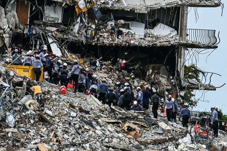 Corpo de cunhada do presidente do Paraguai é encontrado em escombros na Flórida Corpo de cunhada do presidente do Paraguai é encontrado em escombros na Flórida