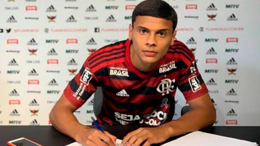 Flamengo encaminha empréstimo de Richard para o futebol mexicano Flamengo encaminha empréstimo de Richard para o futebol mexicano